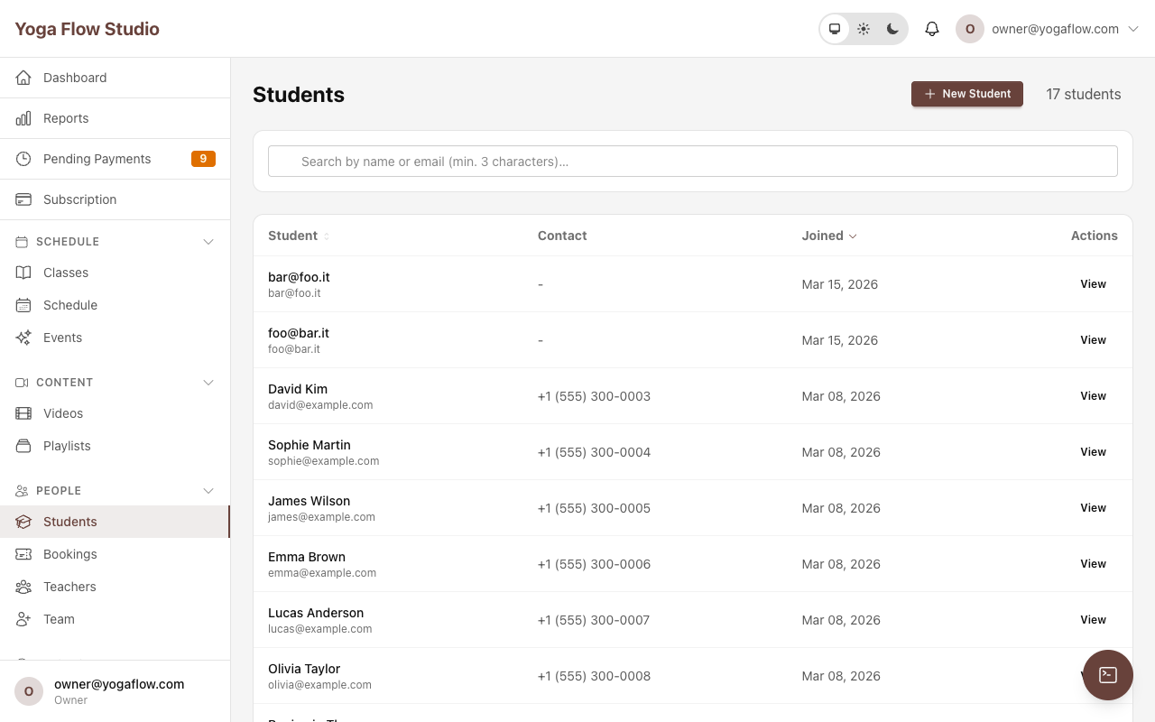 Students list with avatars and search